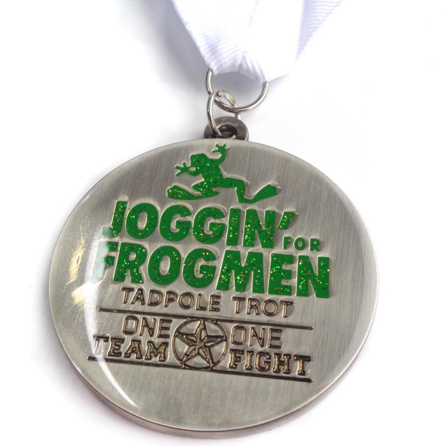 Medalha Personalizada Medaglie e trofei Scarpe personalizzate a forma di medaglia da corsa personalizzata Malesia