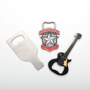 Apribottiglie metallico per chitarra ROCK AND ROLL personalizzato dal design gratuito di produzione OEM