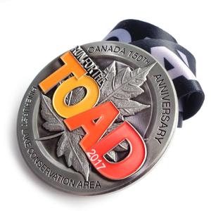 Medaglia sportiva per la maratona da corsa in argento antico con premio in metallo economico personalizzato di alta qualità