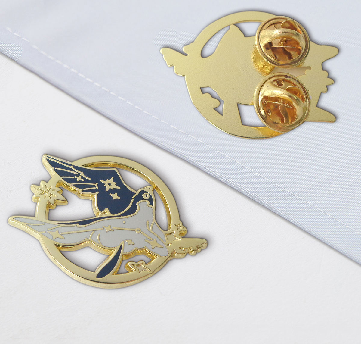 Fabbricazione di distintivi in ​​​​metallo OEM Logo personalizzato per cartoni animati Abbigliamento Etichetta Pin Maker Anime Spille smaltate dure e morbide