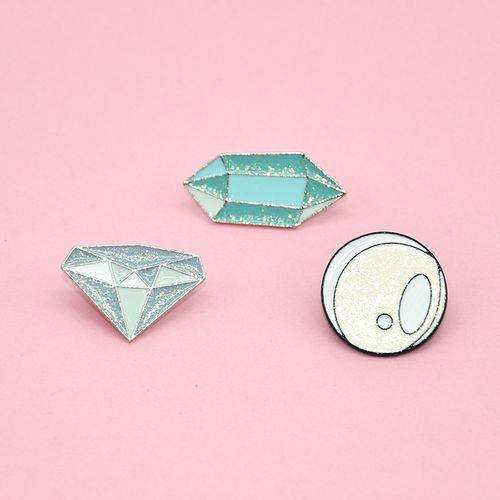 Nessuna produzione minima di creatore di spille Spille diamantate con risvolto smaltato morbido personalizzato in metallo personalizzato
