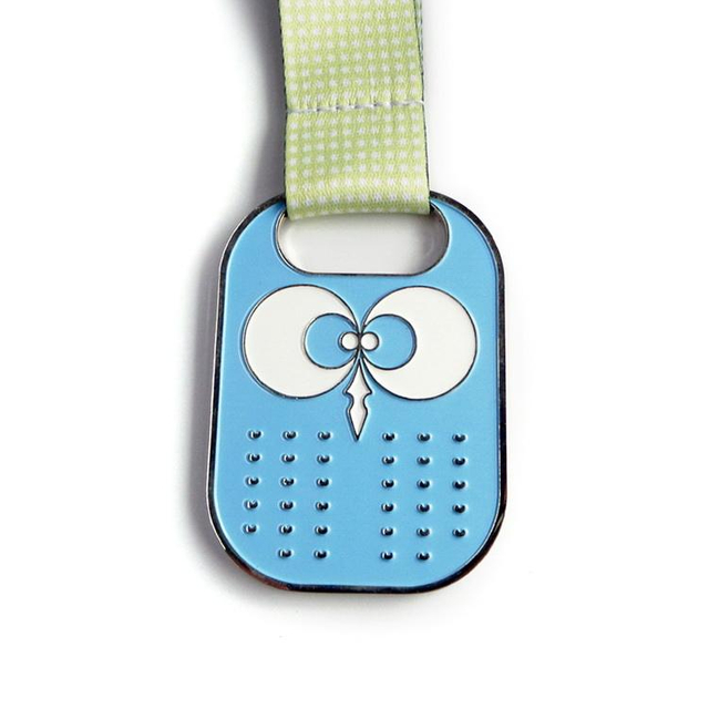 Medaglia sportiva da corsa in metallo con finitura vincitrice 3D personalizzata di alta qualità con design OEM con nastro